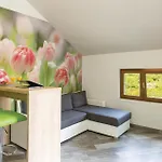 Six-bedroom In * Zagvozd